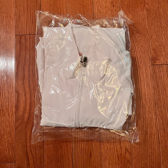 White FILA Jacket XXL.  New never worn.  All white. - Picture 3 of 3
